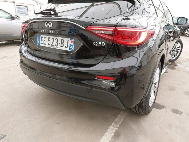 Photo 11 VIN: SJKDAAH15U1014689 - INFINITI Q30 