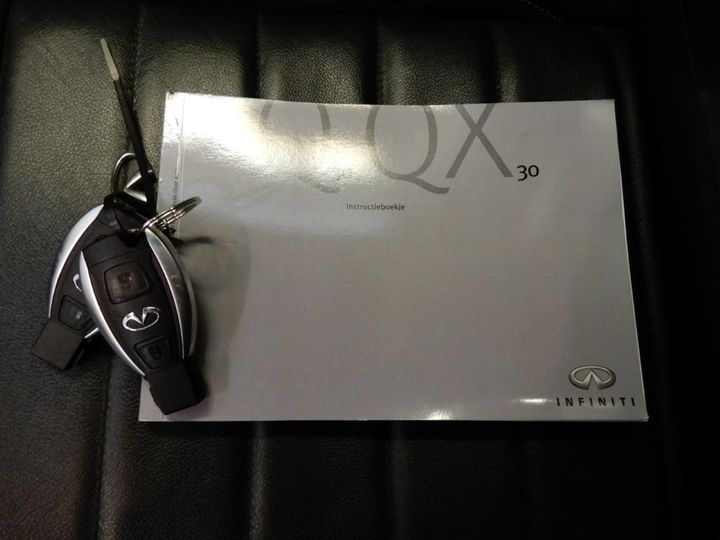 Photo 14 VIN: SJKDAAH15U1016683 - INFINITI Q30 