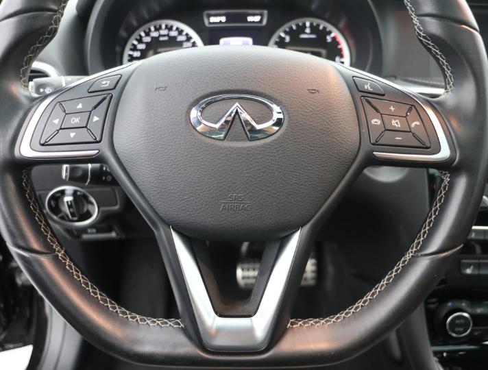 Photo 26 VIN: SJKDAAH15U1028421 - INFINITI Q30 