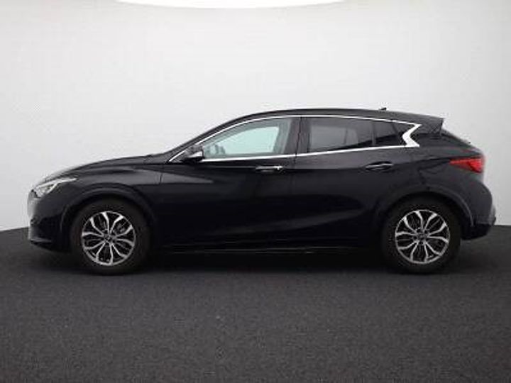 Photo 2 VIN: SJKDAAH15U1029373 - INFINITI Q30 