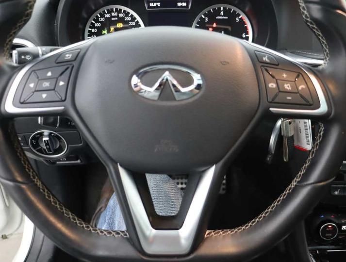 Photo 25 VIN: SJKDAAH15U1029565 - INFINITI Q30 