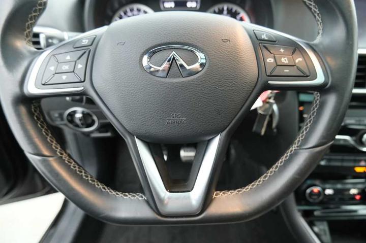 Photo 33 VIN: SJKDAAH15U1030205 - INFINITI Q30 