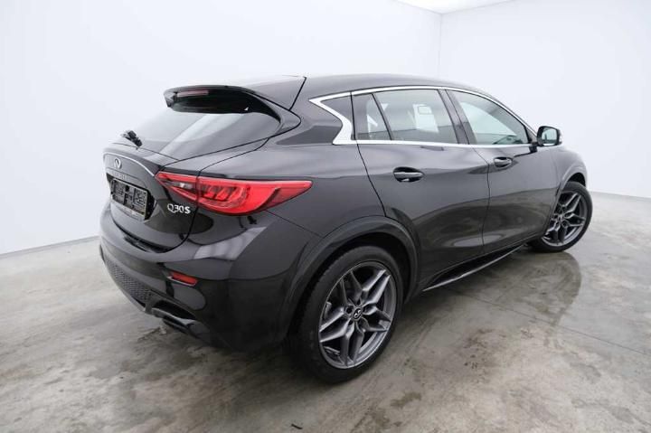 Photo 2 VIN: SJKDAAH15U1030205 - INFINITI Q30 