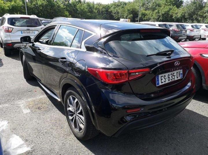 Photo 2 VIN: SJKDAAH15U1037492 - INFINITI Q30 