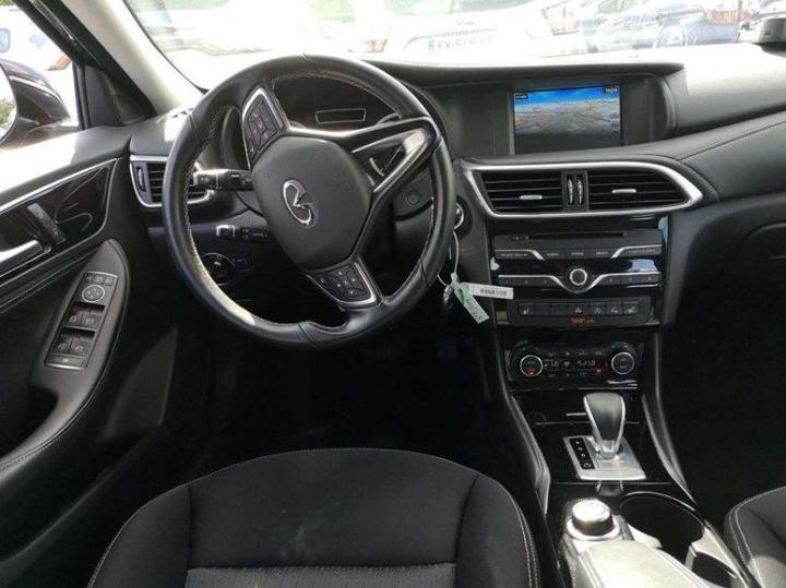 Photo 4 VIN: SJKDAAH15U1037492 - INFINITI Q30 