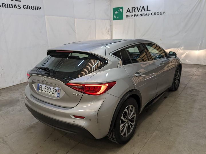 Photo 19 VIN: SJKDAAH15U1042119 - INFINITI Q30 