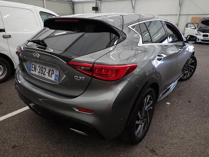 Photo 2 VIN: SJKDAAH15U1044261 - INFINITI Q30 