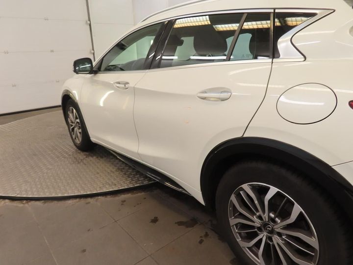 Photo 14 VIN: SJKDAAH15U1055065 - INFINITI Q30 