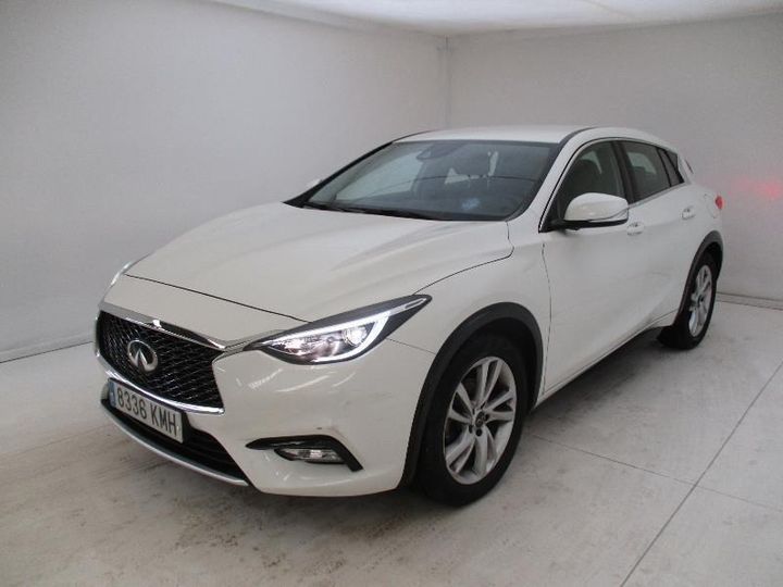 Photo 1 VIN: SJKDAAH15U1059587 - INFINITI Q30 