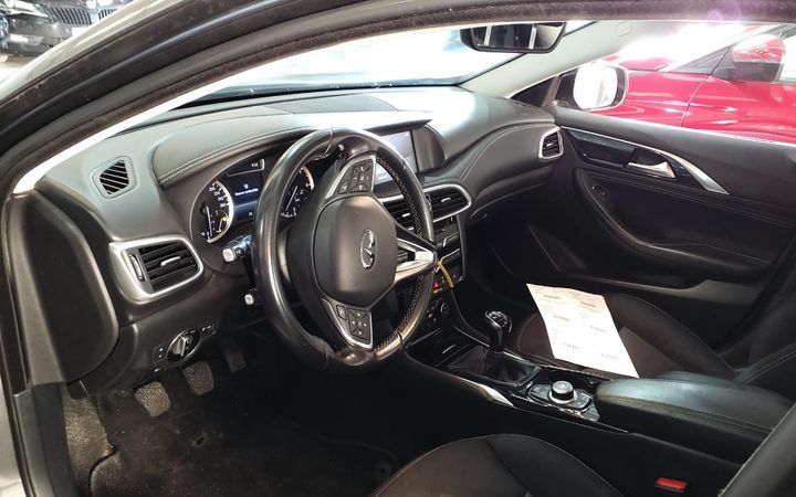 Photo 7 VIN: SJKDAAH15U1059861 - INFINITI Q30 