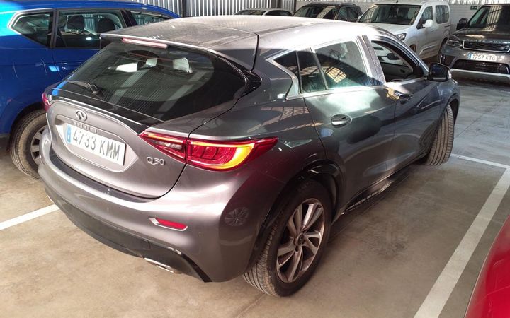 Photo 3 VIN: SJKDAAH15U1059861 - INFINITI Q30 