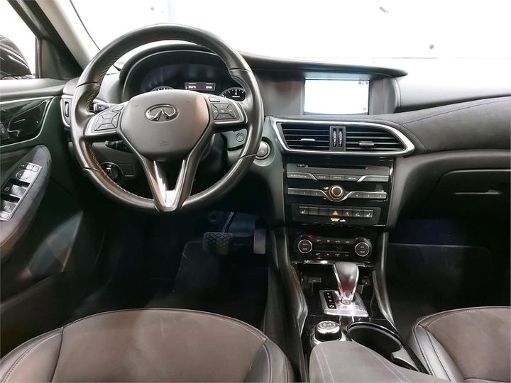 Photo 8 VIN: SJKDBNH15U1000347 - INFINITI Q30 