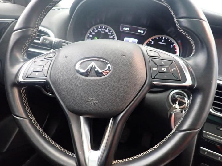 Photo 10 VIN: SJKDBNH15U1043656 - INFINITI QX30 