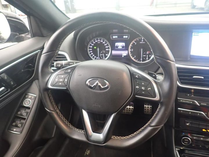 Photo 10 VIN: SJKDBNH15U1044370 - INFINITI Q30 