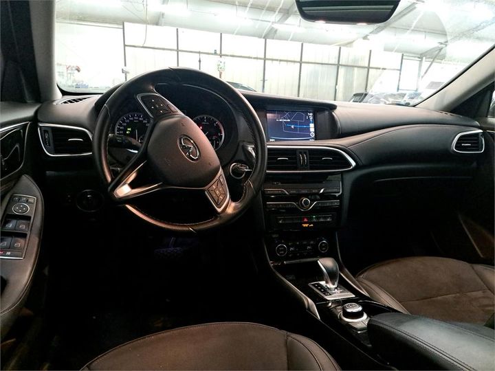 Photo 3 VIN: SJKDBNH15U1055417 - INFINITI Q30 