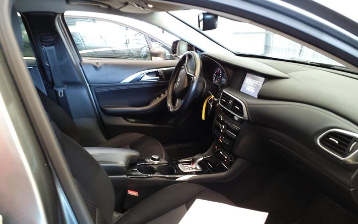 Photo 23 VIN: SJKDBNH15U2012450 - INFINITI QX30 