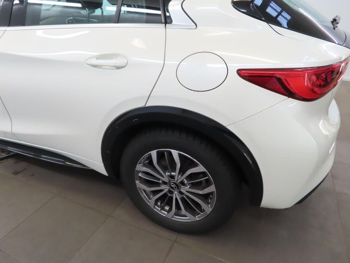 Photo 28 VIN: SJKDDAH15U1040976 - INFINITI Q30 