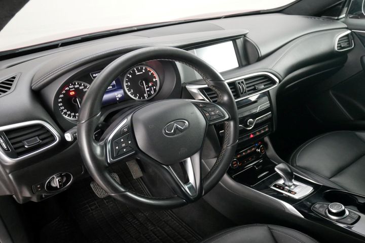 Photo 9 VIN: SJKDDAH15U2001544 - INFINITI Q30 