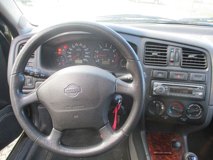 Photo 9 VIN: SJNBAAP11U0361230 - NISSAN PRIMERA SALOON 