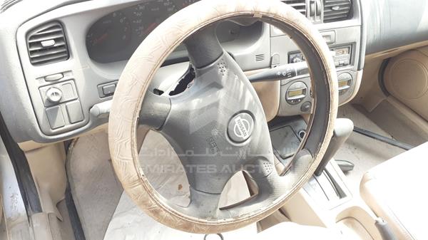 Photo 15 VIN: SJNCP11B01A573426 - NISSAN BLUEBIRD 