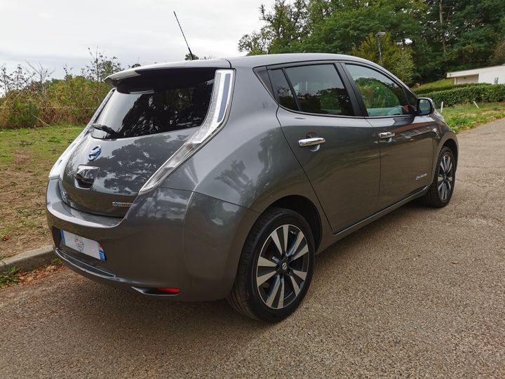 Photo 3 VIN: SJNFAAZE0U6037542 - NISSAN LEAF 