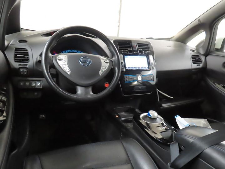 Photo 2 VIN: SJNFAAZE0U6053996 - NISSAN LEAF 