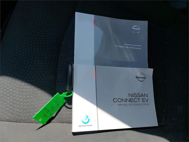 Photo 9 VIN: SJNFAAZE0U6058414 - NISSAN LEAF 