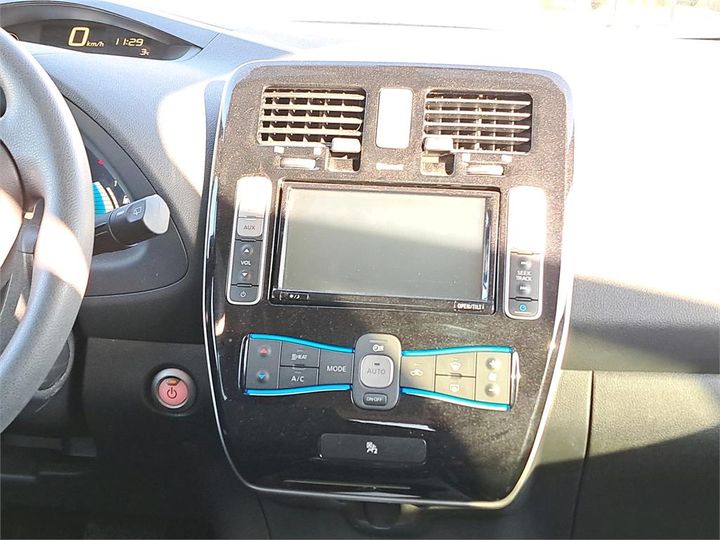 Photo 12 VIN: SJNFAAZE0U6058415 - NISSAN LEAF 