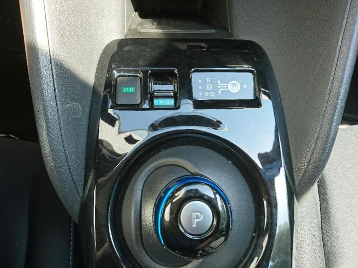 Photo 15 VIN: SJNFAAZE1U0007142 - NISSAN LEAF 