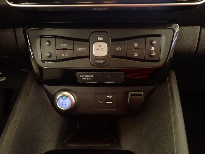 Photo 11 VIN: SJNFAAZE1U0020696 - NISSAN LEAF 2 