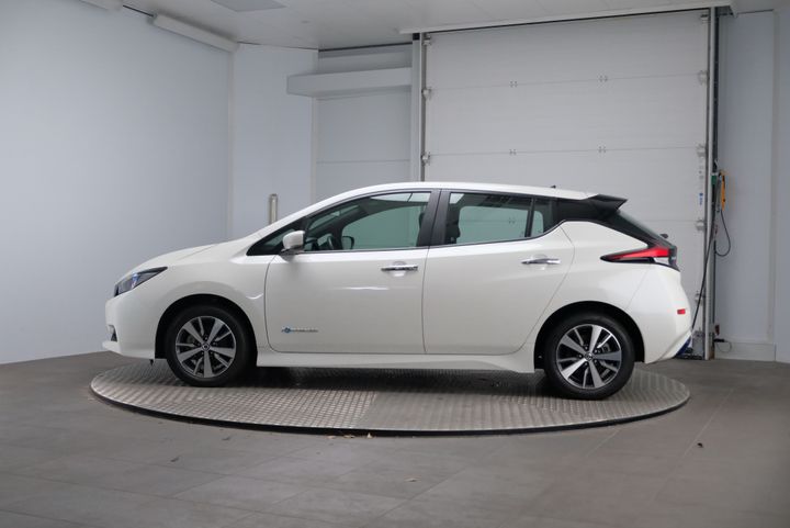 Photo 2 VIN: SJNFAAZE1U0024579 - NISSAN LEAF 