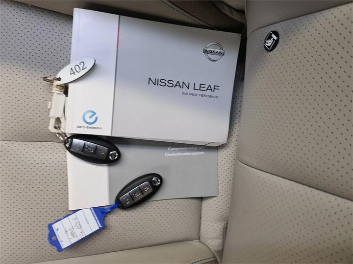 Photo 9 VIN: SJNFAAZE1U0026927 - NISSAN LEAF 