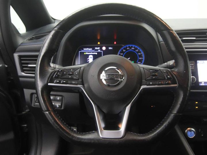 Photo 10 VIN: SJNFAAZE1U0028134 - NISSAN LEAF 