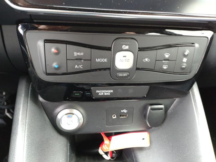 Photo 15 VIN: SJNFAAZE1U0029153 - NISSAN LEAF 