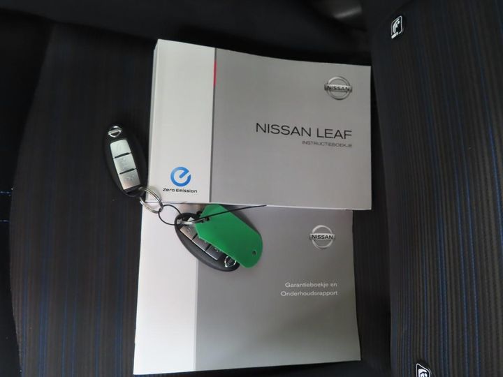 Photo 12 VIN: SJNFAAZE1U0032832 - NISSAN LEAF 