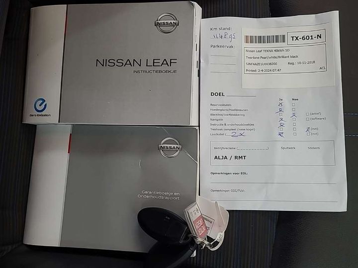 Photo 12 VIN: SJNFAAZE1U0038200 - NISSAN LEAF 