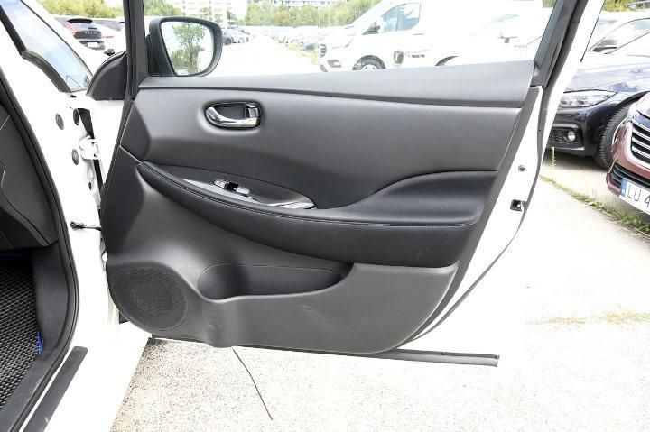 Photo 15 VIN: SJNFAAZE1U0040061 - NISSAN LEAF 