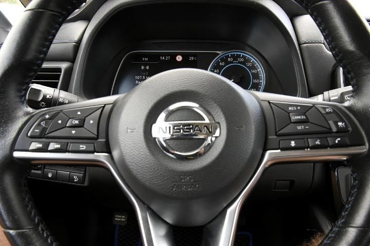 Photo 19 VIN: SJNFAAZE1U0040061 - NISSAN LEAF 