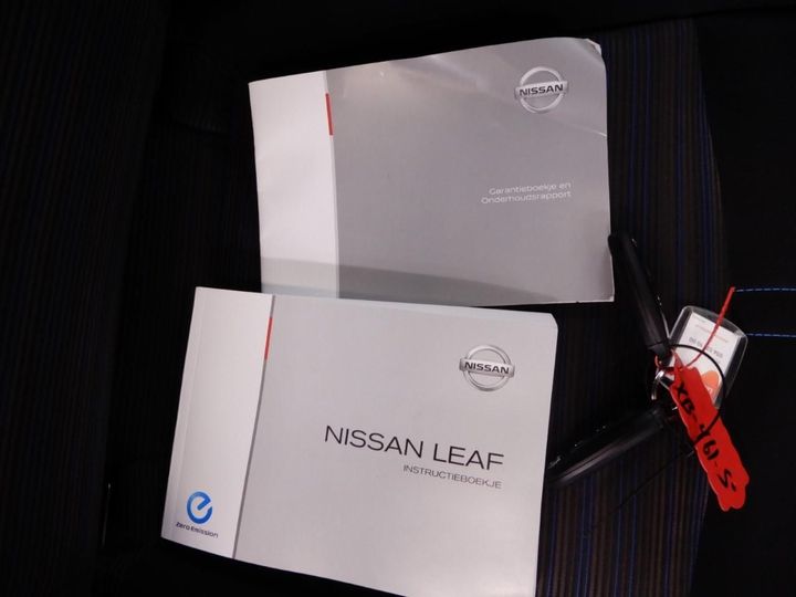 Photo 17 VIN: SJNFAAZE1U0041638 - NISSAN LEAF 