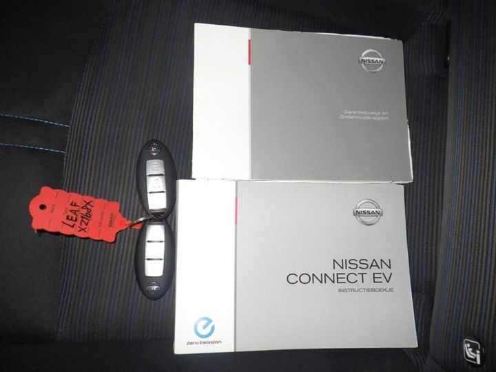 Photo 14 VIN: SJNFAAZE1U0045263 - NISSAN LEAF 