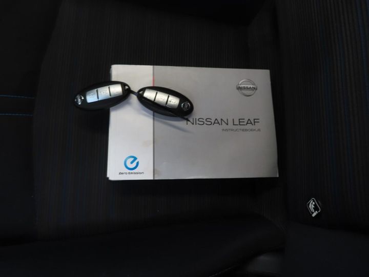 Photo 13 VIN: SJNFAAZE1U0045880 - NISSAN LEAF 