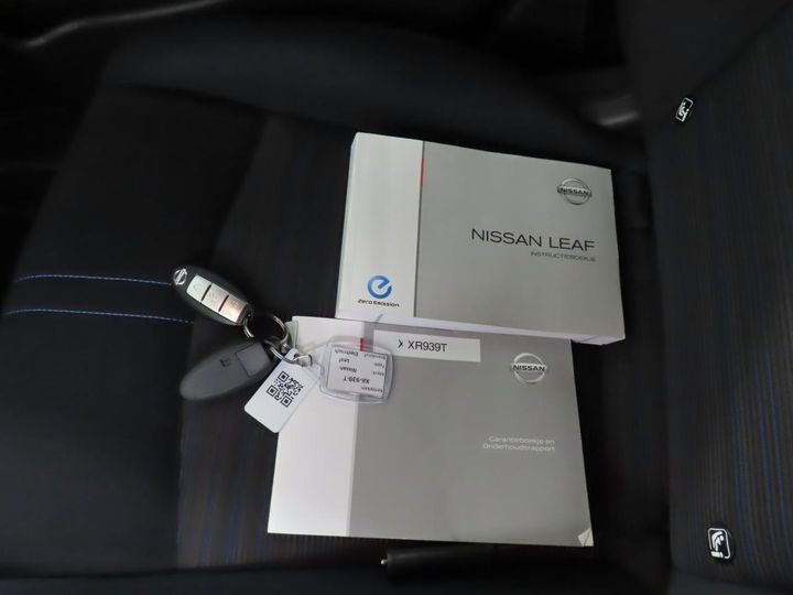 Photo 10 VIN: SJNFAAZE1U0047772 - NISSAN LEAF 