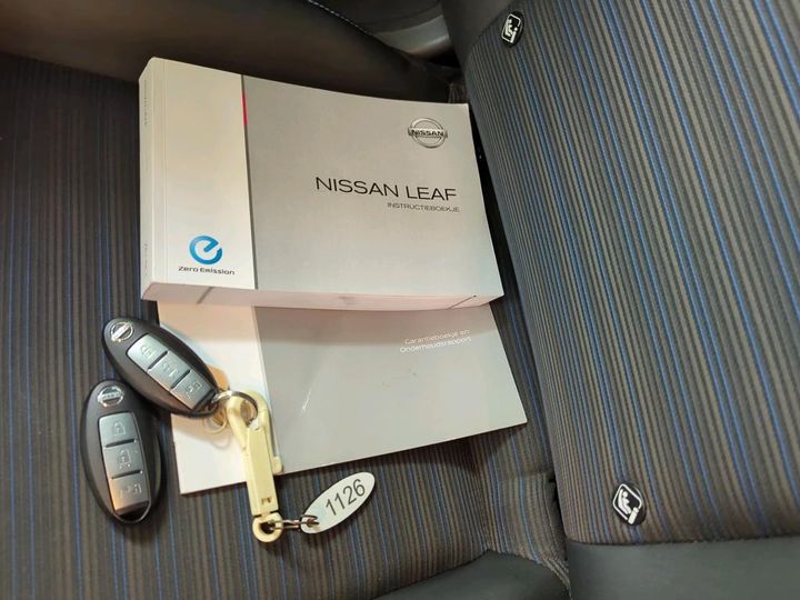 Photo 8 VIN: SJNFAAZE1U0050678 - NISSAN LEAF 