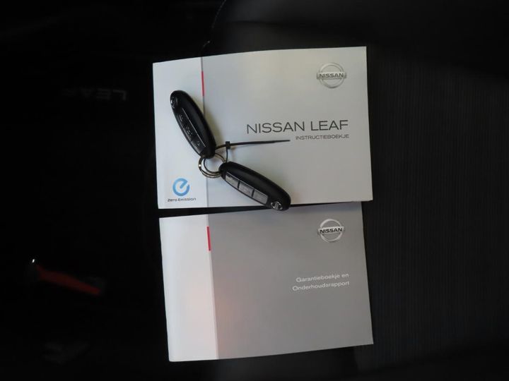 Photo 9 VIN: SJNFAAZE1U0052862 - NISSAN LEAF 