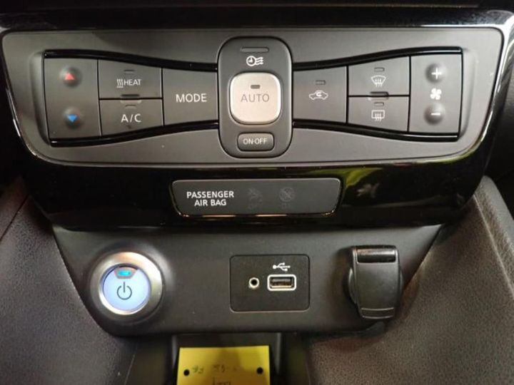 Photo 10 VIN: SJNFAAZE1U0072970 - NISSAN LEAF 