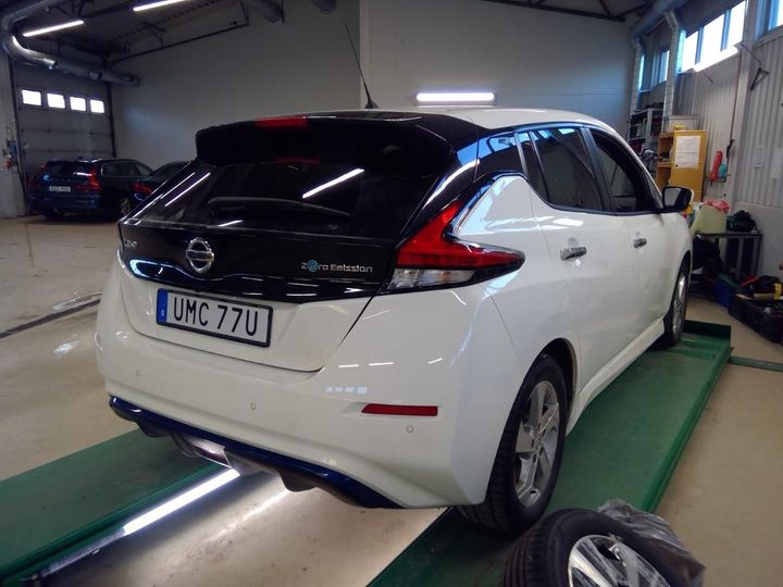 Photo 2 VIN: SJNFAAZE1U0105050 - NISSAN LEAF 