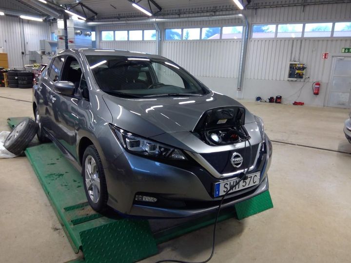 Photo 1 VIN: SJNFAAZE1U0105374 - NISSAN LEAF 