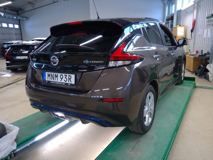 Photo 2 VIN: SJNFAAZE1U0109897 - NISSAN LEAF 