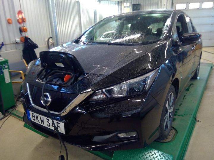 Photo 1 VIN: SJNFAAZE1U0111135 - NISSAN LEAF 