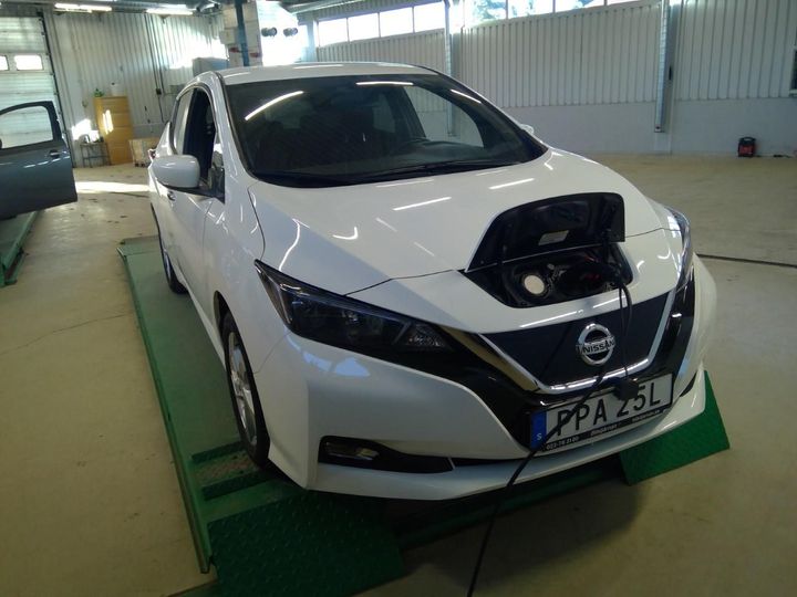 Photo 1 VIN: SJNFAAZE1U0112391 - NISSAN LEAF 